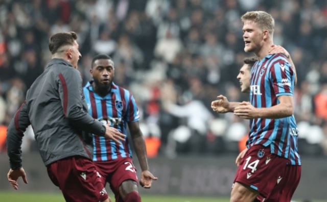 Cornelius'tan Sörloth itirafı: Gelmeden görüştüm. Foto Haber. 12