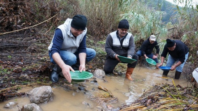 Buz gibi havada altın avı. Foto Galeri 8