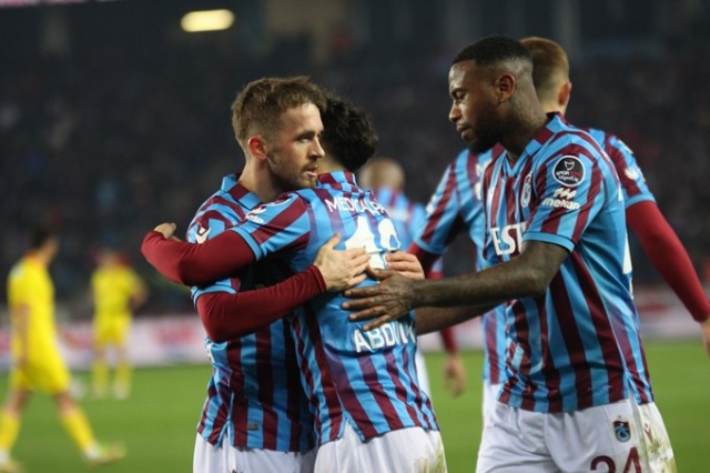 Trabzonspor 4-2 Göztepe / Maçtan kareler. Foto Haber 14