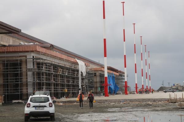 Rize- Artvin Havalimanında deneme uçuşları başlıyor. Foto Haber. 12