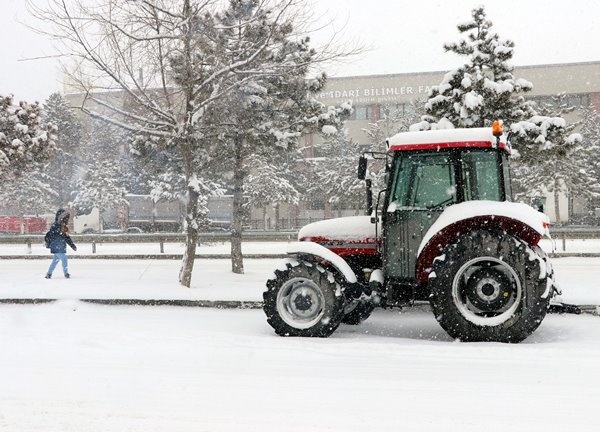 Orta ve Doğu Karadeniz'de kar esareti. Foto Haber 41