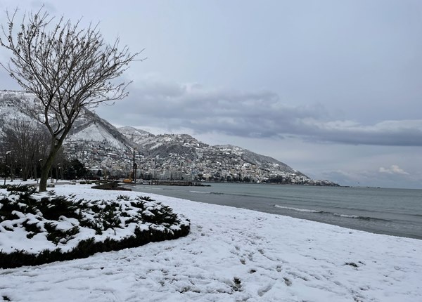 Orta ve Doğu Karadeniz'de kar esareti. Foto Haber 20
