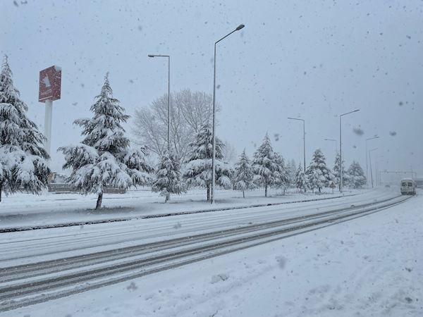 Orta ve Doğu Karadeniz'de kar esareti. Foto Haber 33