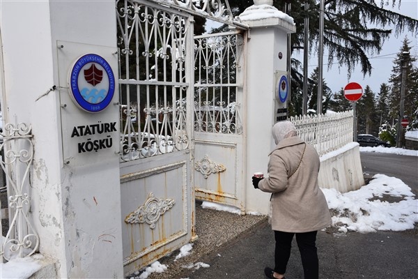 Atatürk Köşkü'ne ziyaretçi akını. 22 mART 2023 Foto Haber 2