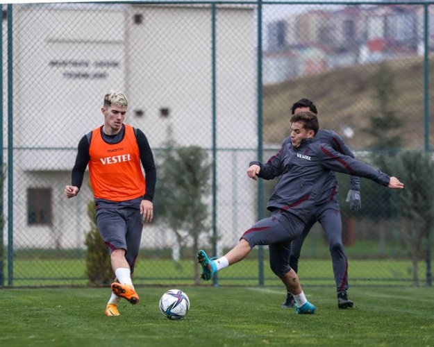 Trabzonspor Beşiktaş hazırlıklarını sürdürüyor. Foto Galeri 19