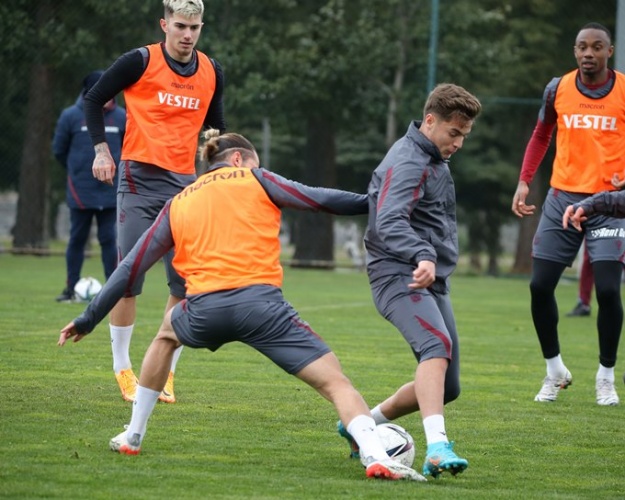 Trabzonspor Beşiktaş hazırlıklarını sürdürüyor. Foto Galeri 25