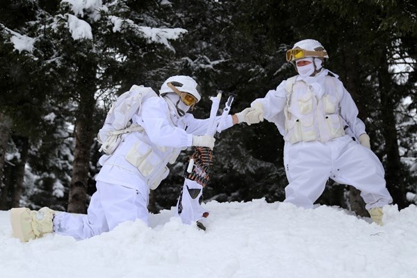 Doğu Karadeniz yaylalarının güvenliği komandolara emanet. Foto Haber 18