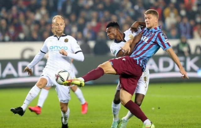 Cornelius'tan Trabzonspor itirafı! "Böylesini görmedim" Foto Galeri 4