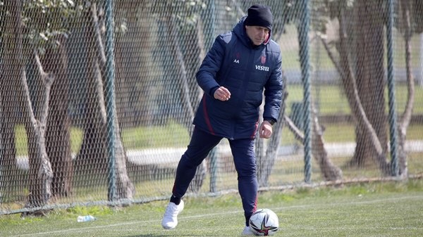 Trabzonspor'dan hazırlık maçı. Foto Haber 15