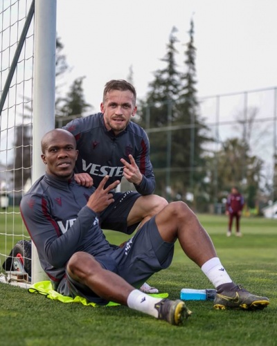 Trabzonspor'da yıldızlar geri döndü, idmanlar sürüyor. Foto Galeri 7