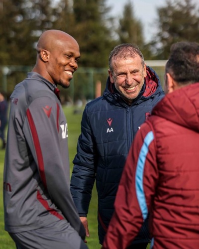 Trabzonspor'da yıldızlar geri döndü, idmanlar sürüyor. Foto Galeri 9