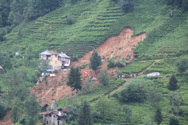 Karadeniz'de 'eriyen kar' tehlikesi. Foto Haber 3