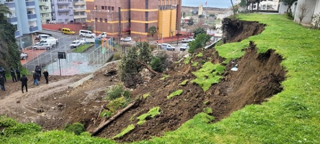 Karadeniz'de 'eriyen kar' tehlikesi. Foto Haber 4