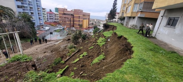 Karadeniz'de 'eriyen kar' tehlikesi. Foto Haber 13