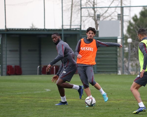 Trabzonspor Beşiktaş maçı hazırlıklarını sürdürüyor. Foto Haber 46