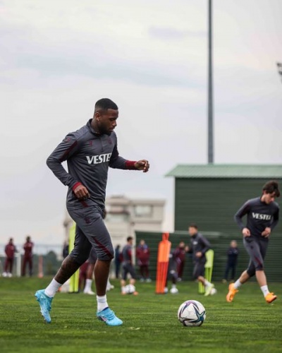 Trabzonspor Beşiktaş maçı hazırlıklarını sürdürüyor. Foto Haber 12