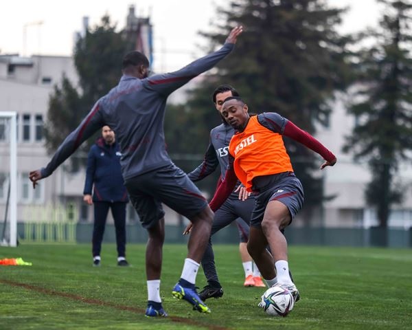 Trabzonspor Beşiktaş maçı hazırlıklarını sürdürüyor. Foto Haber 21
