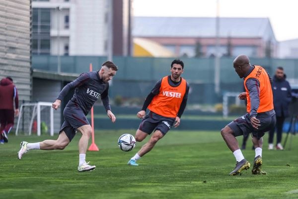 Trabzonspor Beşiktaş maçı hazırlıklarını sürdürüyor. Foto Haber 33