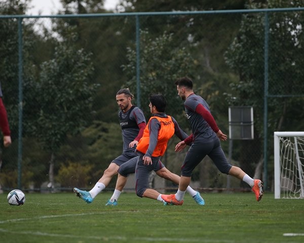 Trabzonspor Beşiktaş maçı hazırlıklarını sürdürüyor. Foto Haber 30