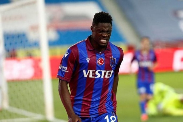 Flaş iddia! Ekuban Trabzonspor'a dönmek istiyor. Foto Haber 5