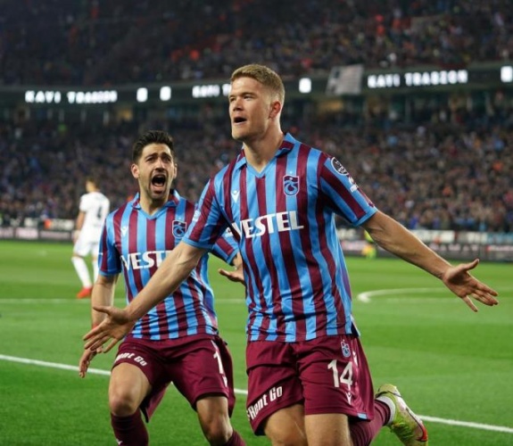 Cornelius Trabzonspor'da kendini buldu. Foto Haber 7