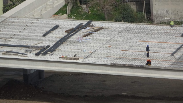 Türkiye'nin en maliyetli şehir içi yollarından biri Trabzon'da yapılıyor. Foto Haber 8