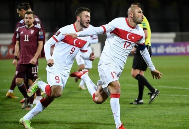 Burak Yılmaz'dan İstanbul takımlarına ters köşe! Beşiktaş ve Galatasaray derken... Foto Haber 14