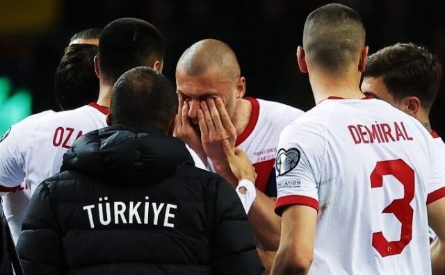 Burak Yılmaz'dan İstanbul takımlarına ters köşe! Beşiktaş ve Galatasaray derken... Foto Haber 7