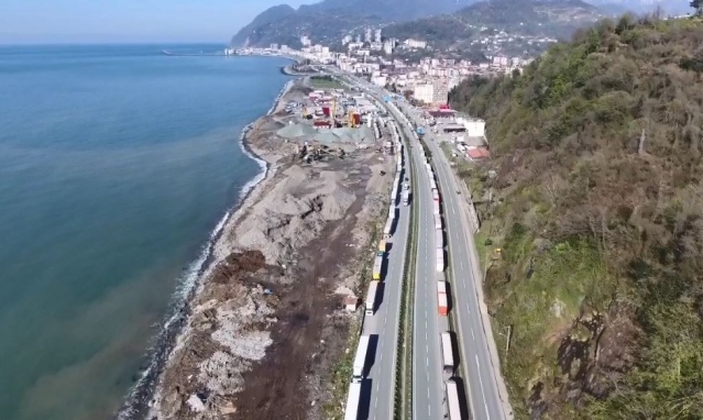 Savaş dengeleri değiştirdi! Artvin'de 25 Kilometre kuyruk oluştu. Foto Haber 2
