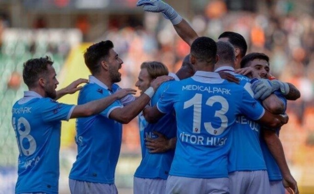 Trabzonspor devleri solladı. Foto Haber 7