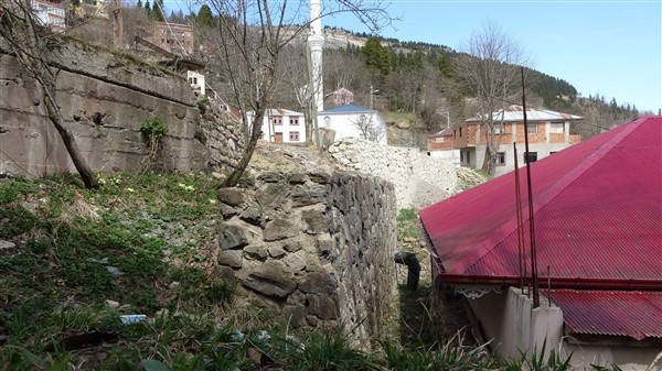 Trabzon'da bir mahalle santim santim kayıyor! 150 ev tehdit altında. Foto Galeri 7