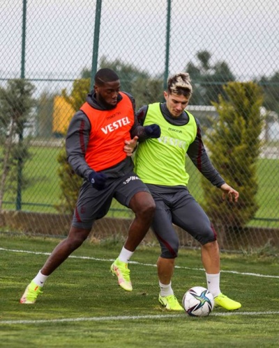 Trabzonspor Karagümrük'e hazırlanıyor. Video Haber 8