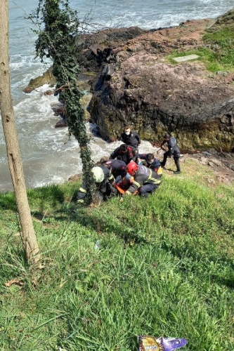 Ordu'da acı olay! Manzarayı seyrederken kayalıklara düştü. Foto Haber 4