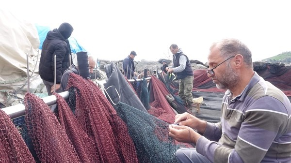 Av yasağı başlıyor! Trabzon'da tekneler ve ağlar bakıma alındı..Foto Haber 4