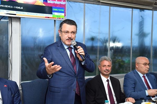 Genç’ten engelli derneklerine iftar yemeği!. Foto Haber 14