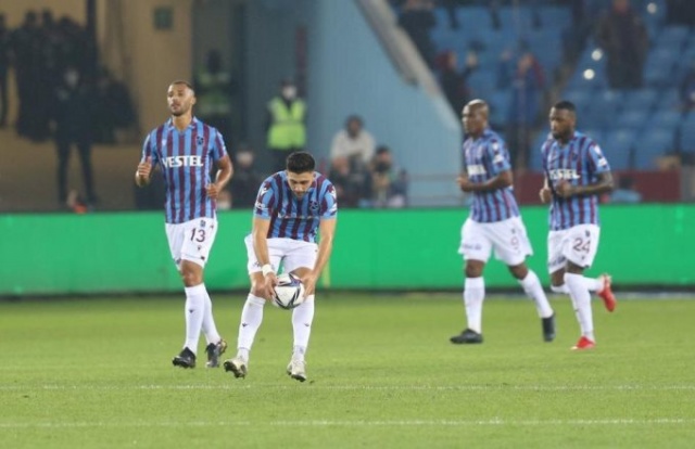 Trabzonspor'un en erken şampiyonluk ihtimali sürüyor mu? Foto Galeri 2