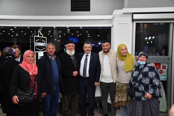 Başkan Genç, şehit aileleriyle iftarda buluştu. Foto Haber 10