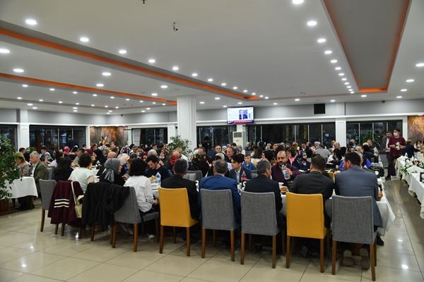 Başkan Genç, şehit aileleriyle iftarda buluştu. Foto Haber 7