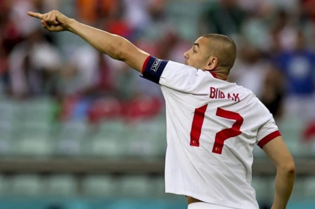 Burak Yılmaz'dan tarihi transfer! 20 Nisan 2022 5