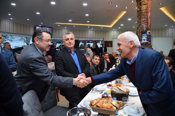 Başkan Genç’ten muhtarlara iftar! Foto Haber 2