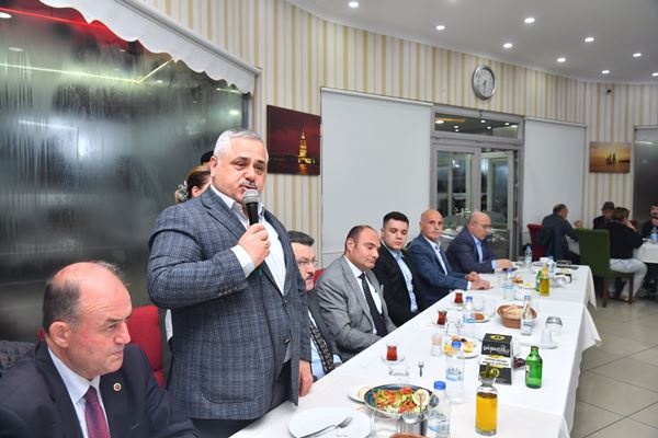 Başkan Genç’ten muhtarlara iftar! Foto Haber 5