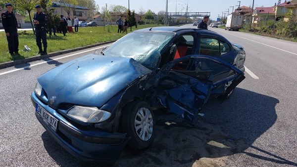 Samsun'da öğretmenler okul dönüşü kaza yaptı: 5'i öğretmen 6 yaralı. Foto Haber 11