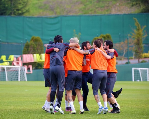 Trabzonspor şampiyonluk maçına hazırlanıyor. Foto Haber 7