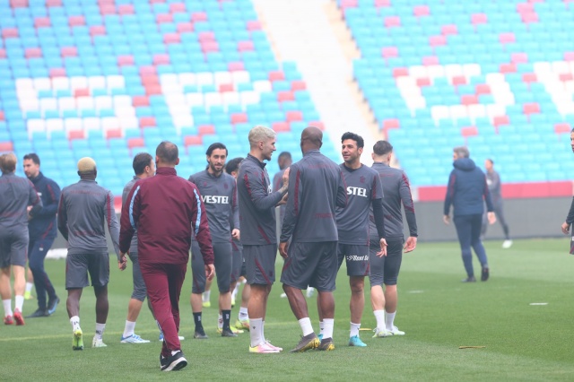 Trabzonspor'un antrenmanından muhteşem kareler. Foto Haber 14