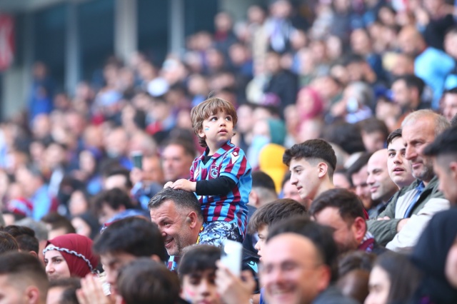 Trabzonspor'un antrenmanından muhteşem kareler. Foto Haber 2