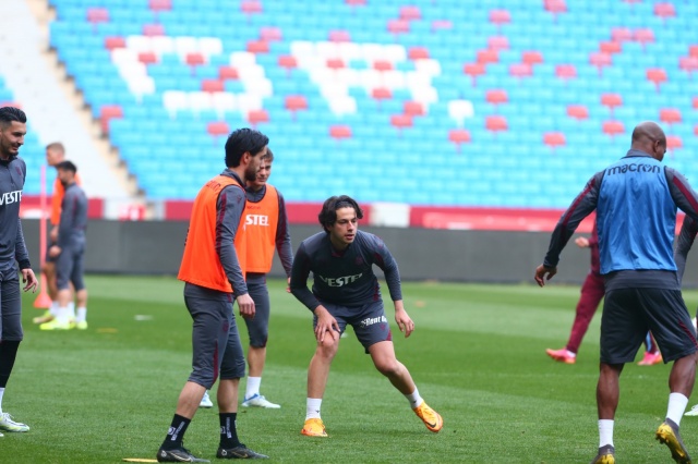 Trabzonspor'un antrenmanından muhteşem kareler. Foto Haber 12