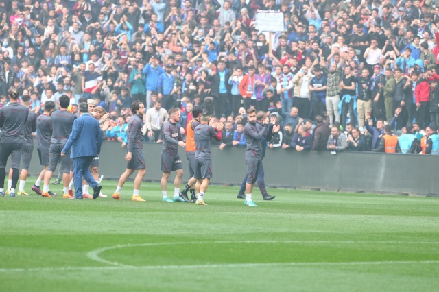 Trabzonspor'un antrenmanından muhteşem kareler. Foto Haber 21