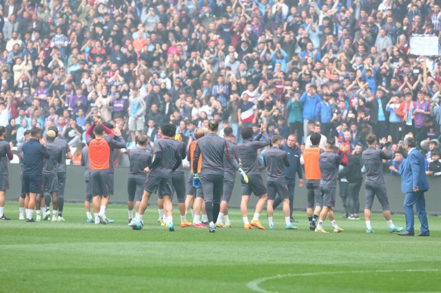 Trabzonspor'un antrenmanından muhteşem kareler. Foto Haber 23