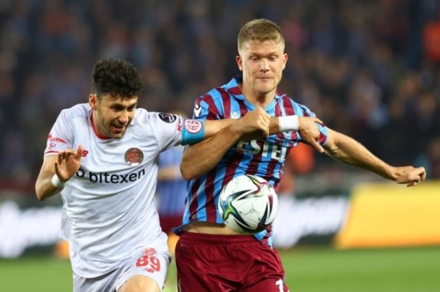 Trabzonspor Şampiyonlar Ligi'ne direkt katılacak mı? Foto Haber 3