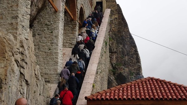 Sümela’ya bayramda ziyaretçi akını. Foto Haber 4